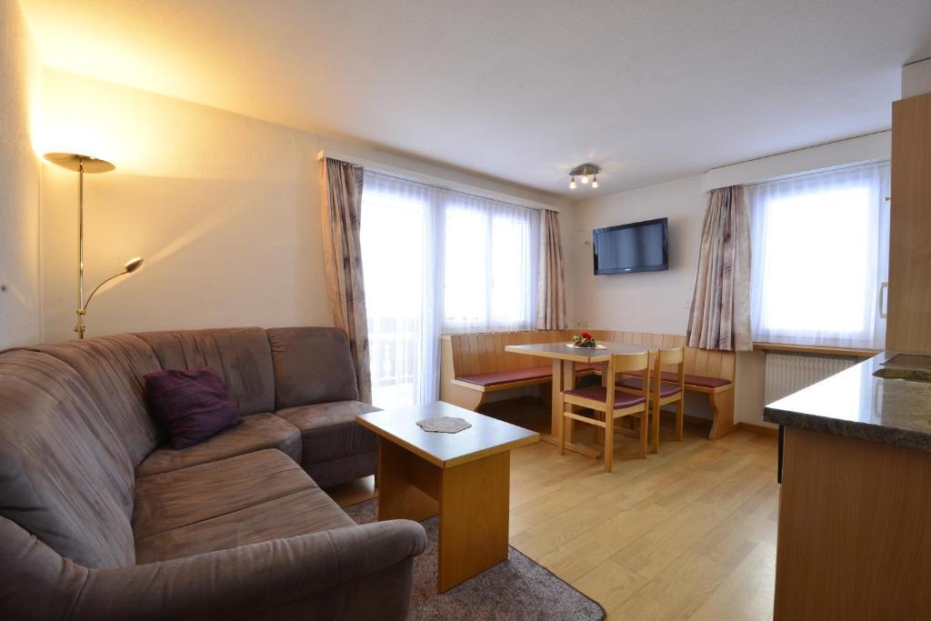 Haus Orion Apartment Saas-Fee Room photo